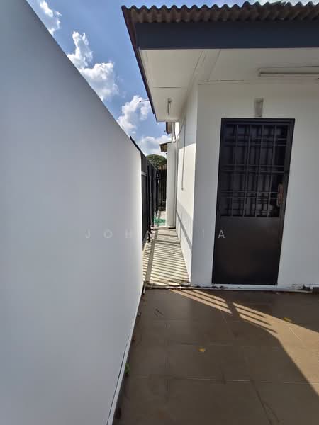 2-storey Terraced House for Sale in Taman Megah Ria (Masai) - John Sia - Exterior - PropertyGuru.com.my