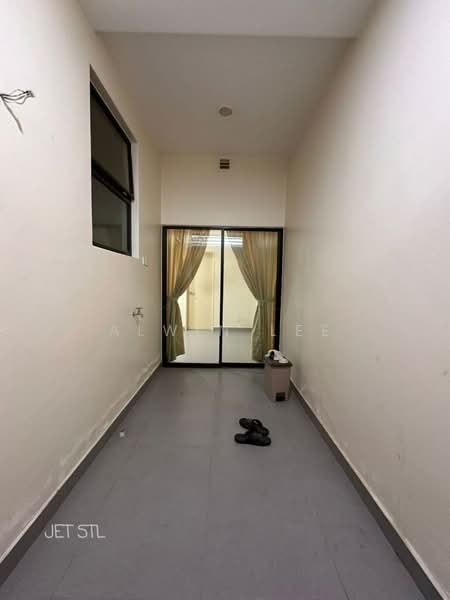 Rumah Teres 2-Tingkat untuk Dijual di Bandar Bukit Raja (Klang) - Alwin Lee - Corridor - PropertyGuru.com.my