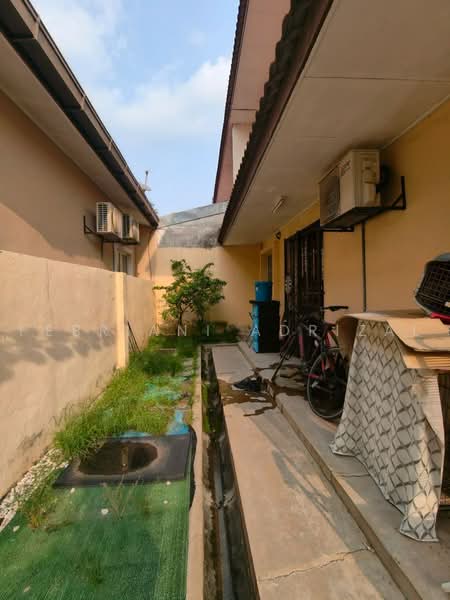 Rumah Kluster untuk Dijual di Bandar Bukit Mahkota (Bangi) - Febriani Adrizal - Exterior - PropertyGuru.com.my