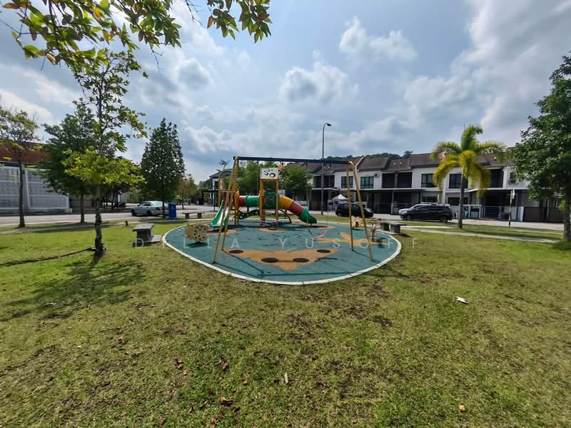 2-storey Terraced House for Sale in Bandar Ainsdale (Seremban) - DILLA YUSOFF - Exterior - PropertyGuru.com.my