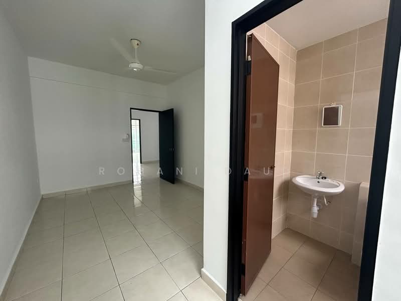 3-storey Terraced House for Sale in Taman Bangi Avenue (Bangi) - Rohani Daud - Interior - PropertyGuru.com.my