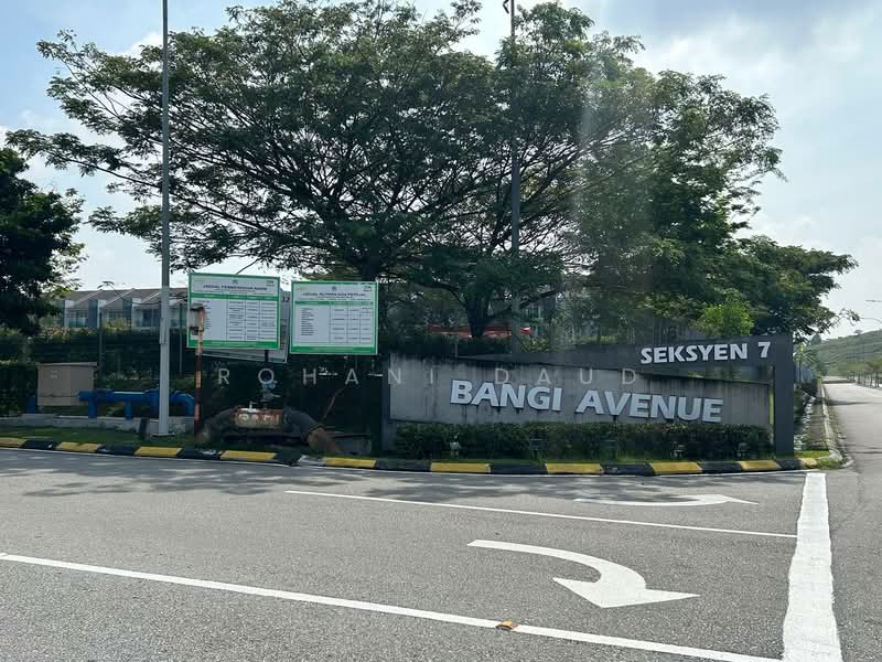 3-storey Terraced House for Sale in Taman Bangi Avenue (Bangi) - Rohani Daud - Exterior - PropertyGuru.com.my