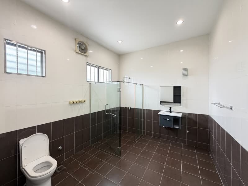 Rumah Teres 3-Tingkat untuk Dijual di Taman Esplanad (Bukit Jalil) - Aivan Ng - Bathroom - PropertyGuru.com.my