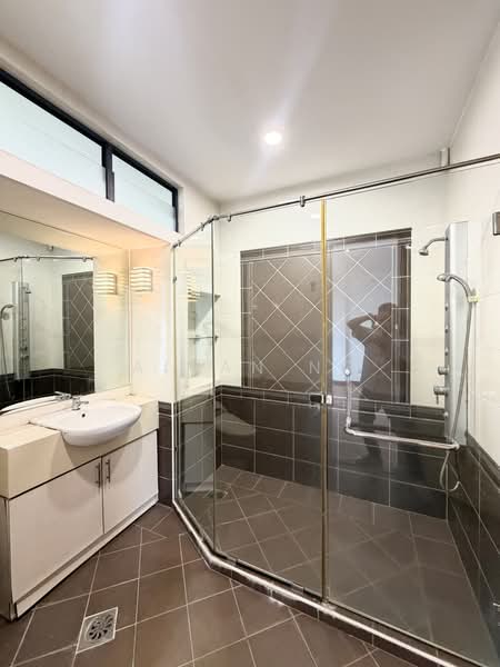 Rumah Teres 3-Tingkat untuk Dijual di Taman Esplanad (Bukit Jalil) - Aivan Ng - Bathroom - PropertyGuru.com.my