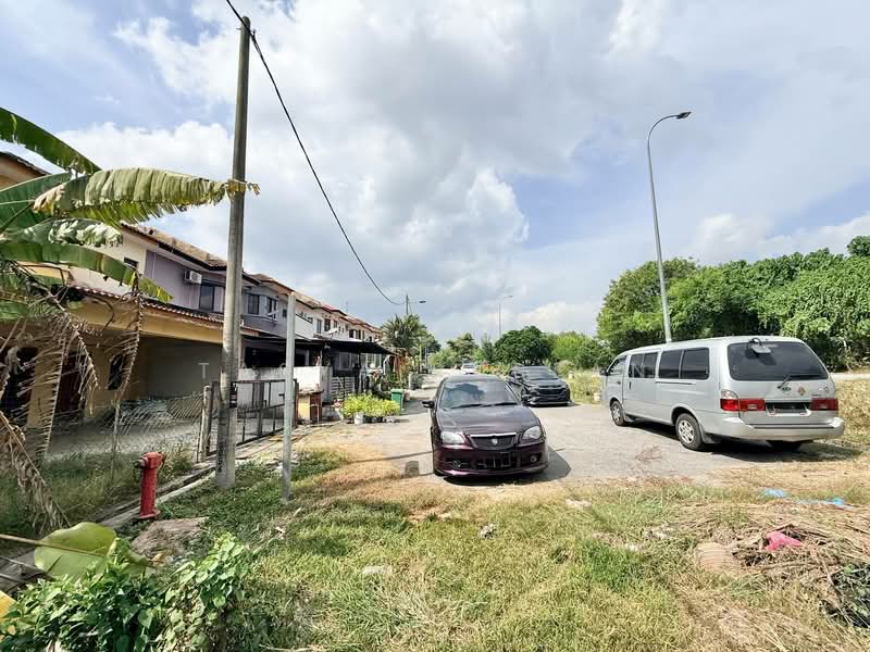 Rumah Teres 2-Tingkat untuk Dijual di Taman Sri Damar (Mantin) - Tasya Ruslan - PropertyGuru.com.my