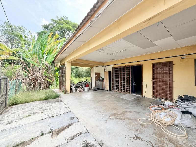 Rumah Teres 2-Tingkat untuk Dijual di Taman Sri Damar (Mantin) - Tasya Ruslan - PropertyGuru.com.my