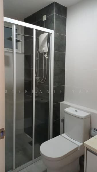 Service Residence for Rent at The Lead Residences (Impiria Residensi) - Stephanie Yap - Bathroom - PropertyGuru.com.my