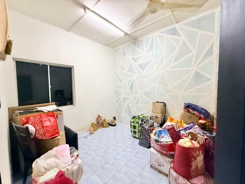1-storey Terraced House for Sale in Taman Permai (Seremban) - Tasya Ruslan - PropertyGuru.com.my