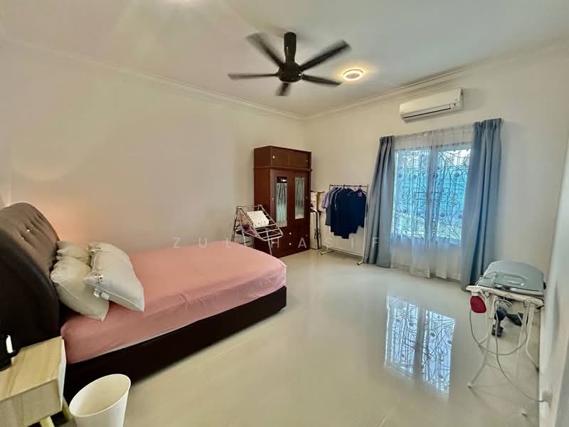 Bungalow House for Sale in Seksyen 1 Bandar Baru Bangi (Bandar Baru Bangi) - Zul Hasif - PropertyGuru.com.my