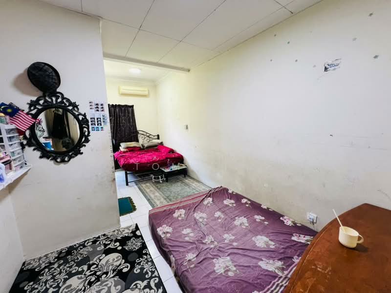 Rumah Teres untuk Dijual di Kota Emerald (Rawang) - Tom Yip - Bedroom - PropertyGuru.com.my