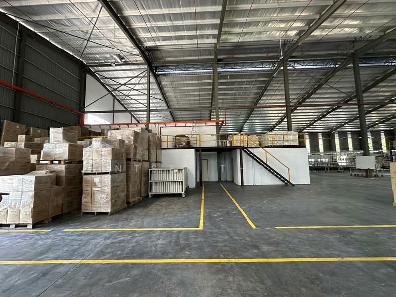 Detached Factory for Rent in Bukit Sentosa (Rawang) - Jentsen Thong - Interior - PropertyGuru.com.my
