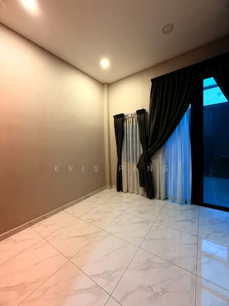 Bungalow House for Sale in Johor Bahru (Johor) - Kris Pang - PropertyGuru.com.my