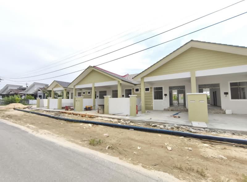 1-storey Terraced House for Sale in Wakaf Bharu (Kelantan) - Nabila Nazori - Exterior - PropertyGuru.com.my