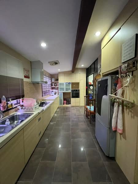Rumah Teres 2-Tingkat untuk Dijual di Taman Puteri Wangsa (Ulu Tiram) - Arshad . - Kitchen - PropertyGuru.com.my