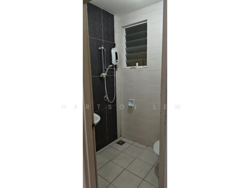 Service Residence for Rent at Impian Meridian - Hartson Lew - Bathroom - PropertyGuru.com.my