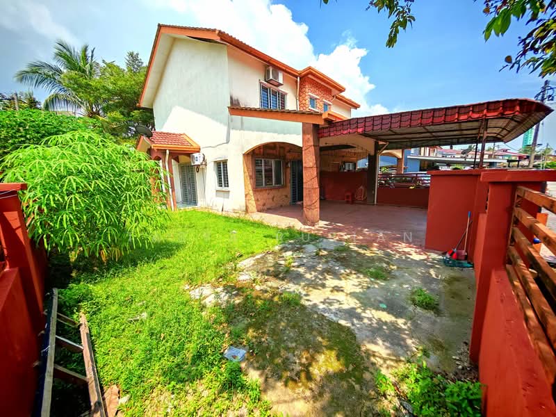 Semi-Detached House for Sale in Taman Sri Tanjung (Semenyih) - Tasya Ruslan - PropertyGuru.com.my