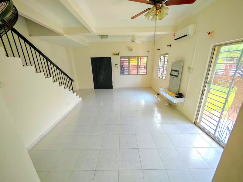 Semi-Detached House for Sale in Taman Sri Tanjung (Semenyih) - Tasya Ruslan - PropertyGuru.com.my