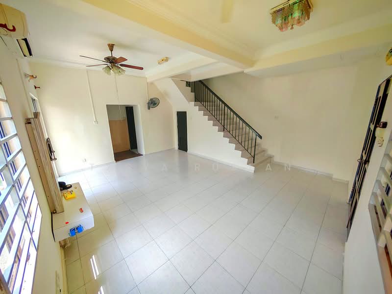 Semi-Detached House for Sale in Taman Sri Tanjung (Semenyih) - Tasya Ruslan - PropertyGuru.com.my