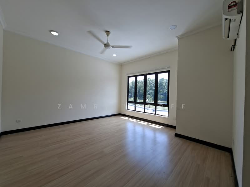 2-storey Terraced House for Rent in Alam Nusantara (Setia Alam) - Zamri Yusoff - Living Room - PropertyGuru.com.my