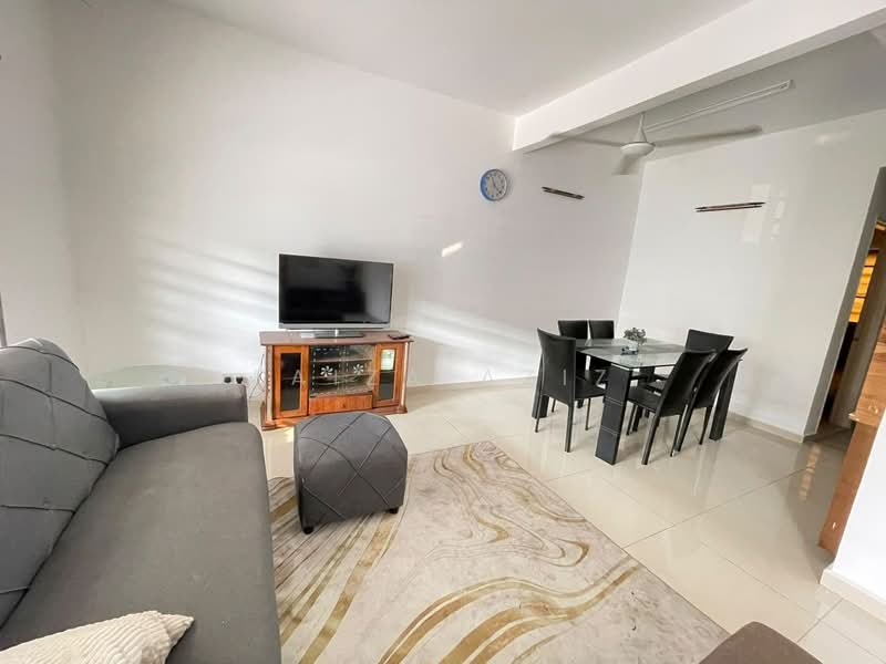 Rumah Teres untuk Dijual di Taman Reko Mutiara (Kajang) - Faiza Aziz - Living Room - PropertyGuru.com.my