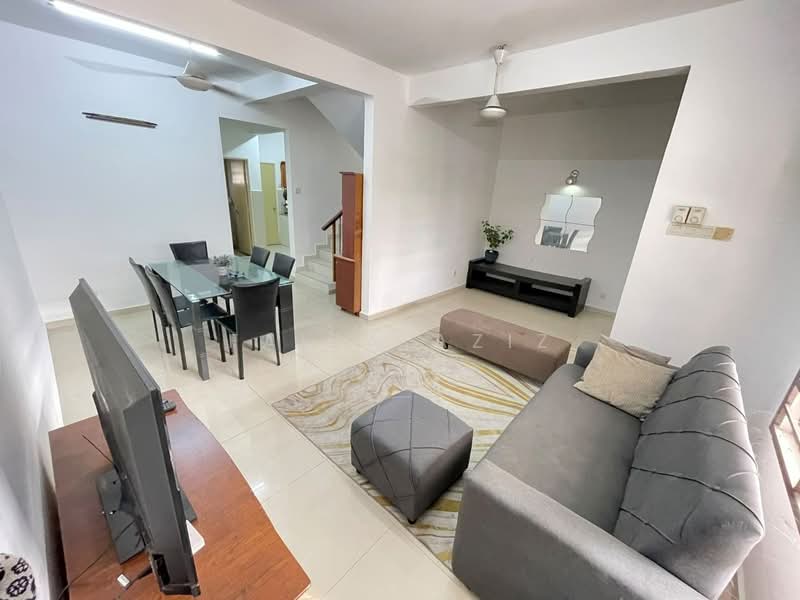 Rumah Teres untuk Dijual di Taman Reko Mutiara (Kajang) - Faiza Aziz - Living Room - PropertyGuru.com.my