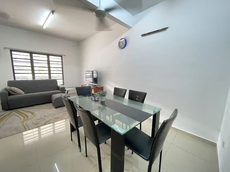 Rumah Teres untuk Dijual di Taman Reko Mutiara (Kajang) - Faiza Aziz - Living Room - PropertyGuru.com.my