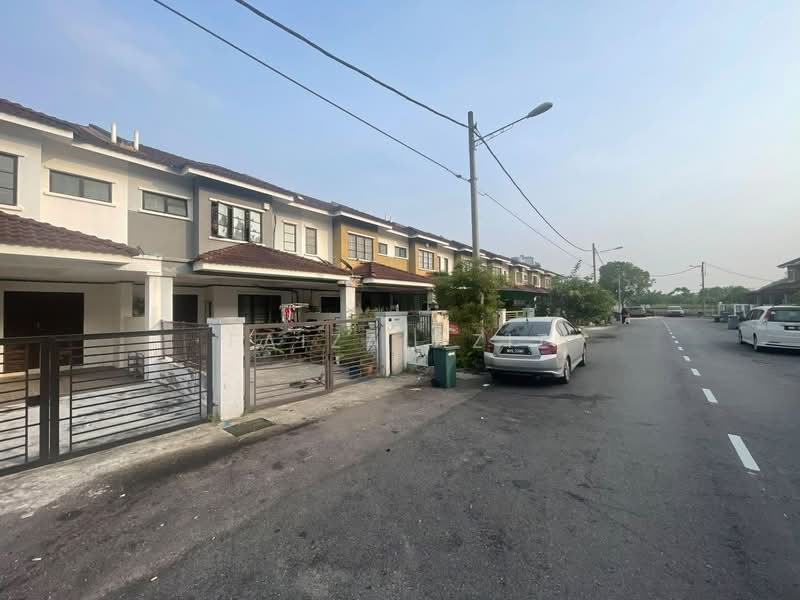 Rumah Teres untuk Dijual di Taman Reko Mutiara (Kajang) - Faiza Aziz - Exterior - PropertyGuru.com.my
