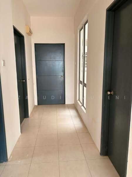 Kondominium untuk Dijual di Hijauan Heights - Rizamudin Mugeni - Corridor - PropertyGuru.com.my