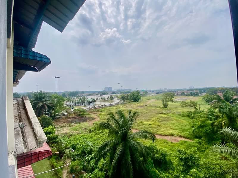Rumah Flat untuk Dijual di Taman Sri Lembayung - Firdaus Dauz - PropertyGuru.com.my
