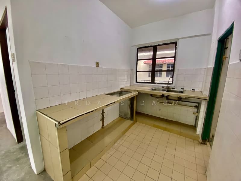 Rumah Flat untuk Dijual di Taman Sri Lembayung - Firdaus Dauz - PropertyGuru.com.my