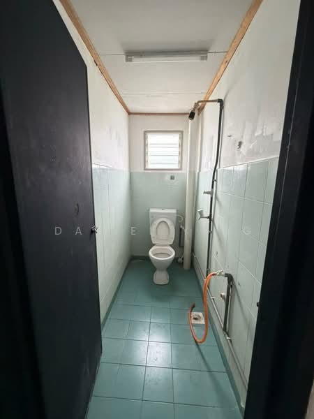 2-storey Terraced House for Sale in Taman Cahaya Masai (Pasir Gudang) - Daniel Yong - Bathroom - PropertyGuru.com.my