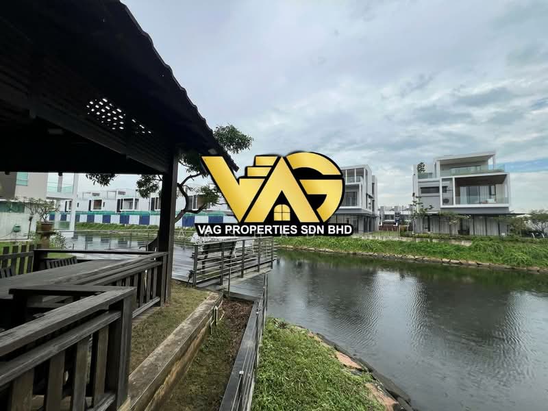 Bungalow House untuk Dijual di Senibong (Permas Jaya) - Arshad . - Exterior - PropertyGuru.com.my