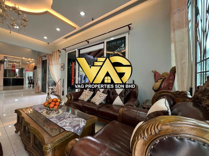 Bungalow House untuk Dijual di Senibong (Permas Jaya) - Arshad . - Living Room - PropertyGuru.com.my