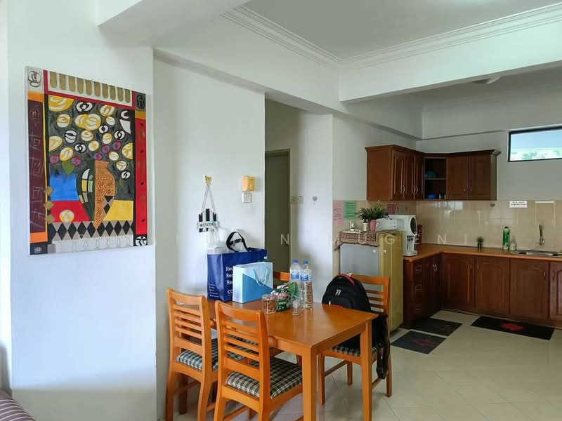 Pangsapuri untuk Dijual di Marina Cove Resort - Rizamudin Mugeni - Kitchen - PropertyGuru.com.my