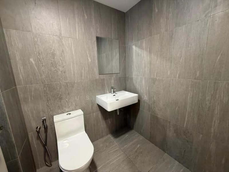 Kediaman Servis untuk Disewa di Savvy @ Riana Dutamas - Justin Lai - Bathroom - PropertyGuru.com.my