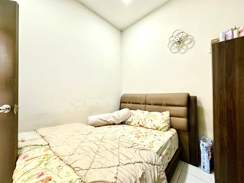 Rumah Teres untuk Dijual di Bandar Putera 2 (Klang) - Maya Myra - Bedroom - PropertyGuru.com.my