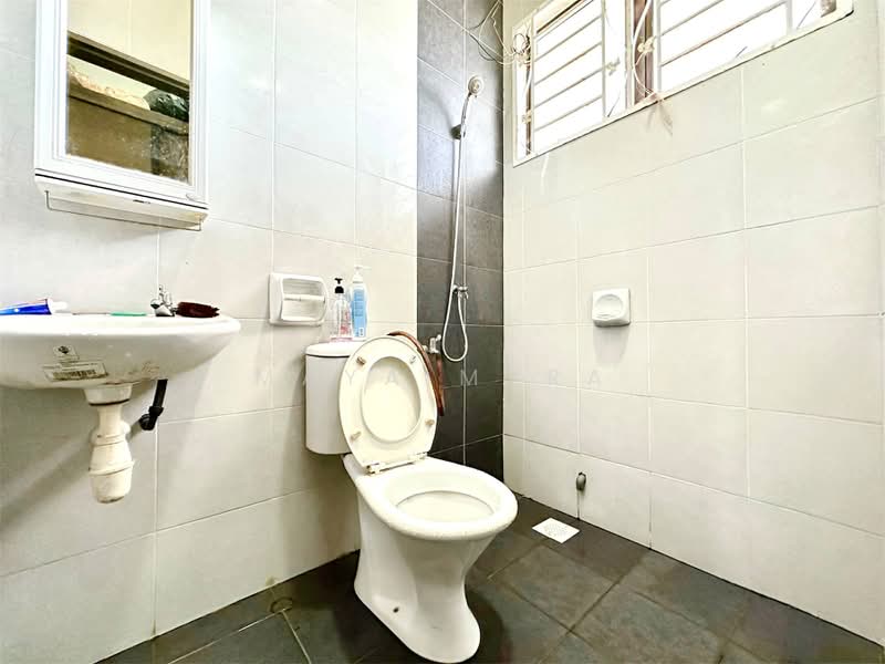 Rumah Teres untuk Dijual di Bandar Putera 2 (Klang) - Maya Myra - Bathroom - PropertyGuru.com.my