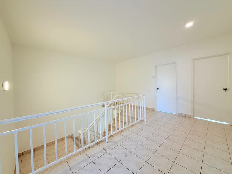 2-storey Terraced House for Sale in Glenmarie (Selangor) - Muin Mn - Corridor - PropertyGuru.com.my