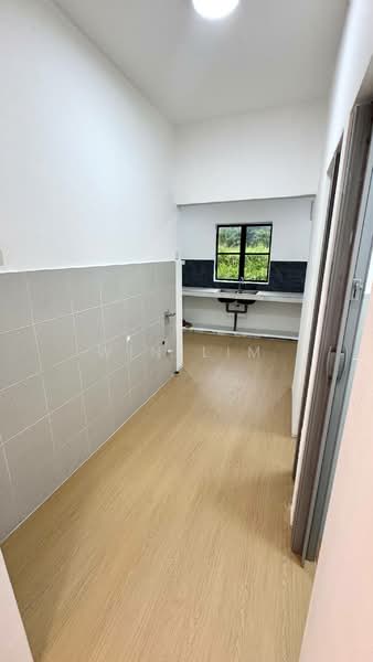 Rumah Teres 2-Tingkat untuk Dijual di Taman Daiman Jaya (Kota Tinggi) - Win Lim - Kitchen - PropertyGuru.com.my