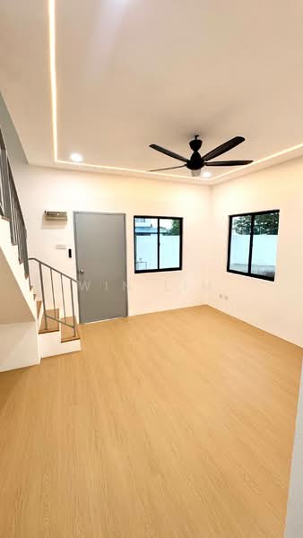 Rumah Teres 2-Tingkat untuk Dijual di Taman Daiman Jaya (Kota Tinggi) - Win Lim - Living Room - PropertyGuru.com.my