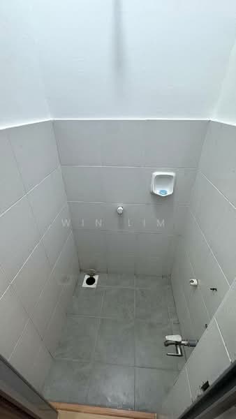 Rumah Teres 2-Tingkat untuk Dijual di Taman Daiman Jaya (Kota Tinggi) - Win Lim - Bathroom - PropertyGuru.com.my