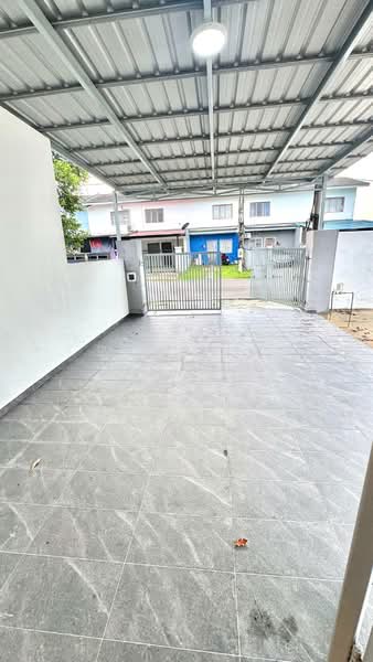 Rumah Teres 2-Tingkat untuk Dijual di Taman Daiman Jaya (Kota Tinggi) - Win Lim - Exterior - PropertyGuru.com.my