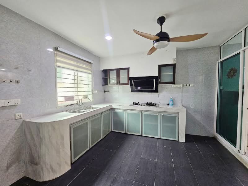 Rumah Teres 2-Tingkat untuk Dijual di Putra Heights (Subang Jaya) - Nobeille Chung - Kitchen - PropertyGuru.com.my