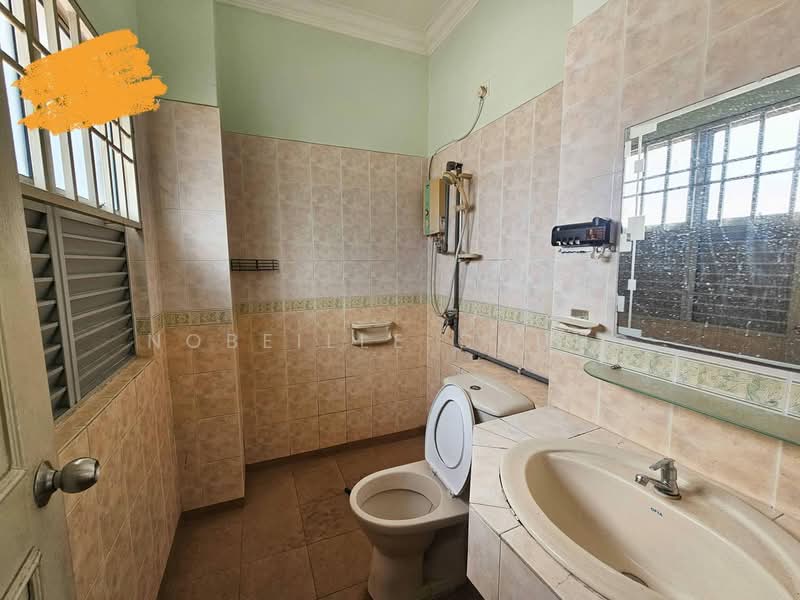Rumah Teres 2-Tingkat untuk Dijual di Putra Heights (Subang Jaya) - Nobeille Chung - Bathroom - PropertyGuru.com.my