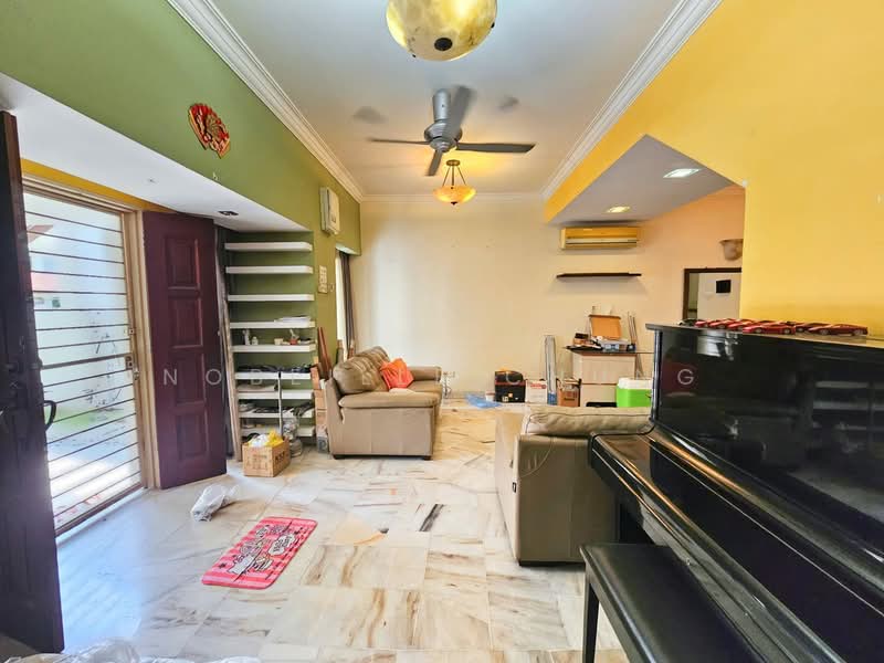Rumah Teres 2-Tingkat untuk Dijual di Putra Heights (Subang Jaya) - Nobeille Chung - Living Room - PropertyGuru.com.my