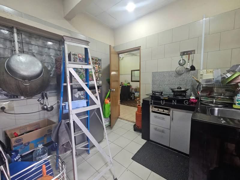 Rumah Teres 2-Tingkat untuk Dijual di Putra Heights (Subang Jaya) - Nobeille Chung - Kitchen - PropertyGuru.com.my