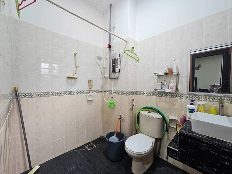 Rumah Teres 2-Tingkat untuk Dijual di Putra Heights (Subang Jaya) - Nobeille Chung - Bathroom - PropertyGuru.com.my