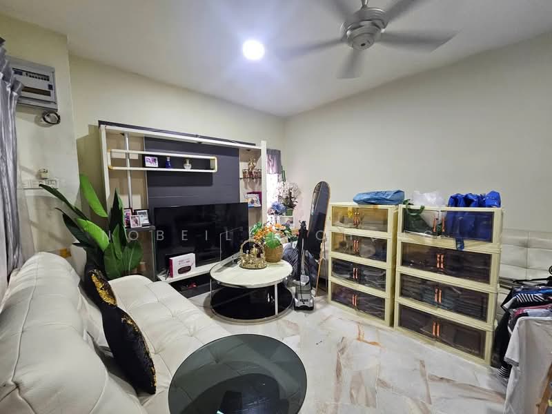 Rumah Teres 2-Tingkat untuk Dijual di Putra Heights (Subang Jaya) - Nobeille Chung - Living Room - PropertyGuru.com.my