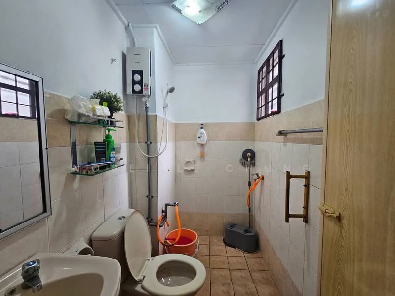 Rumah Teres 2-Tingkat untuk Dijual di Putra Heights (Subang Jaya) - Nobeille Chung - Bathroom - PropertyGuru.com.my