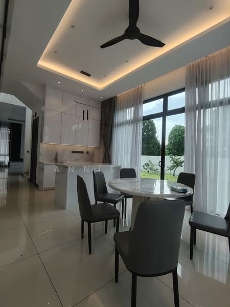 Bungalow House for Rent in Setia Alam (Selangor) - Annie Kho - Kitchen - PropertyGuru.com.my